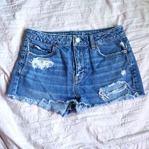 American Eagle Ripped Highwaisted Shorts